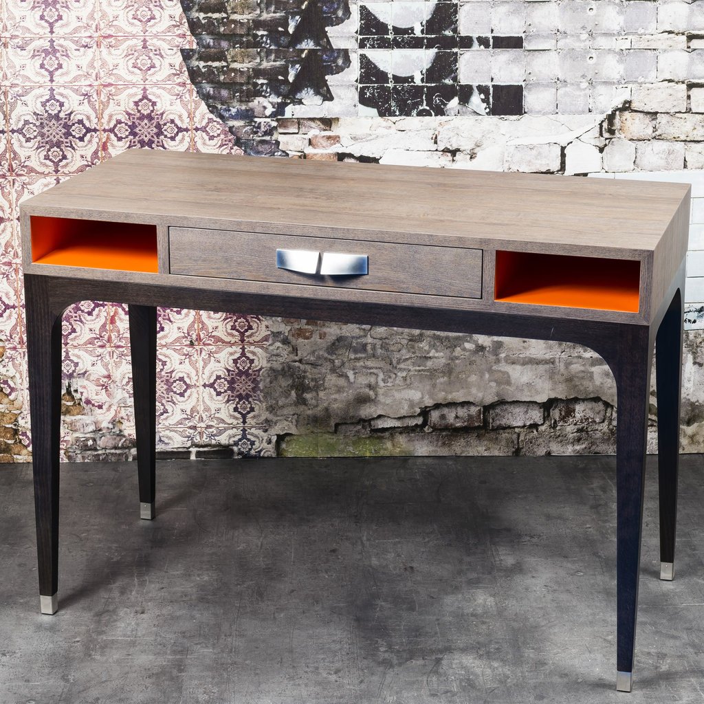 Bureau Charme