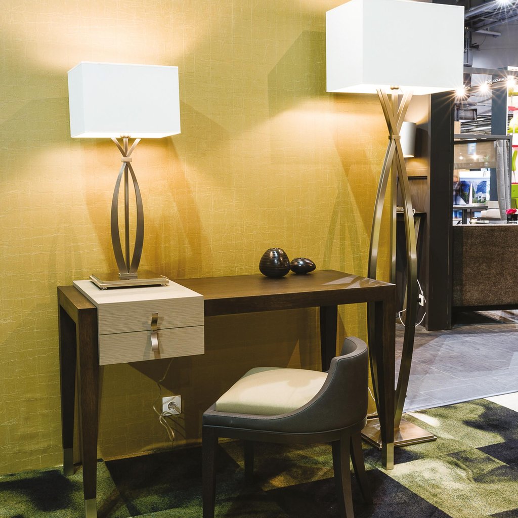 Chloe desk