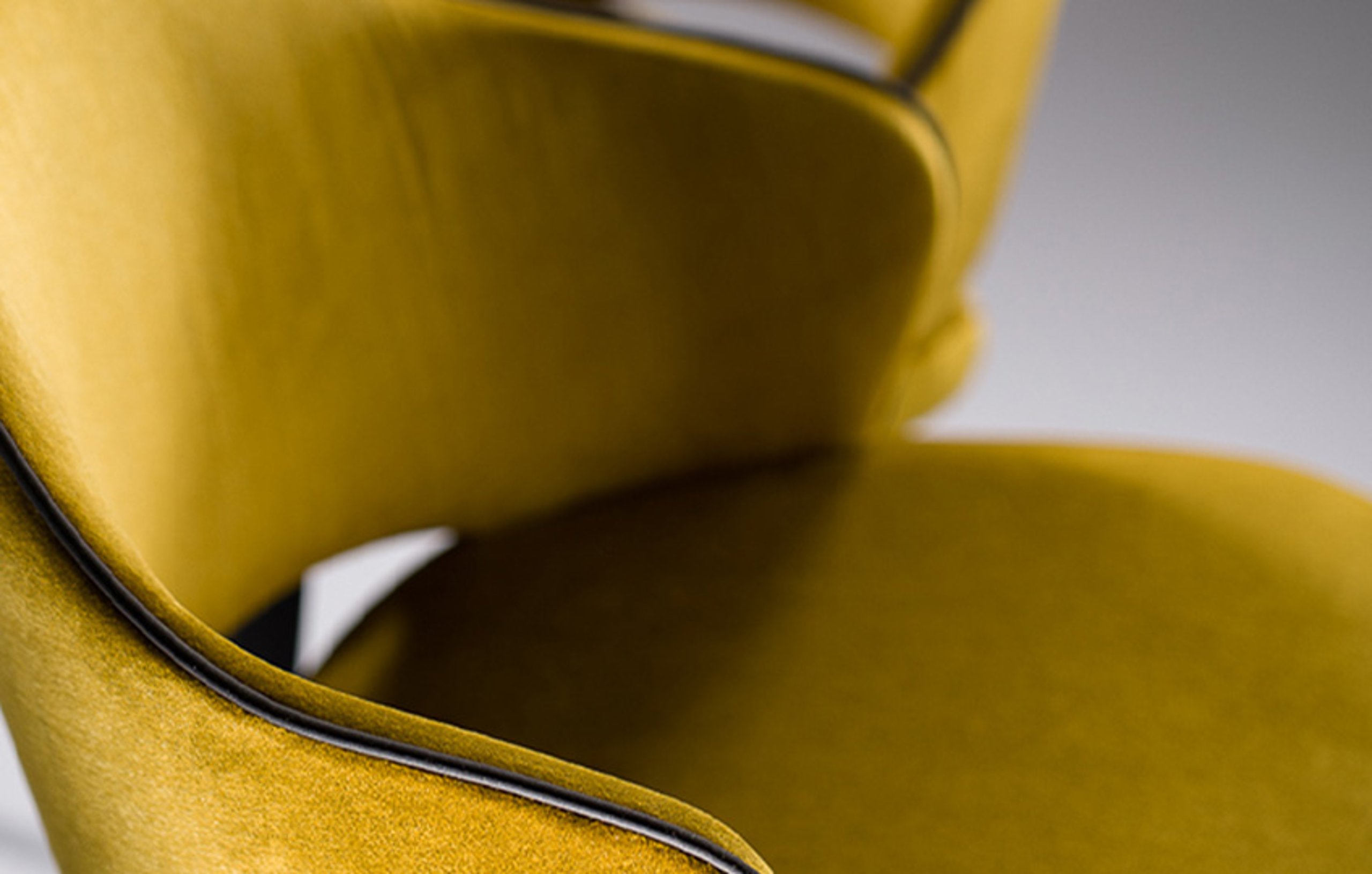 categorie-chaises-et-bridge-moderne-hero-push