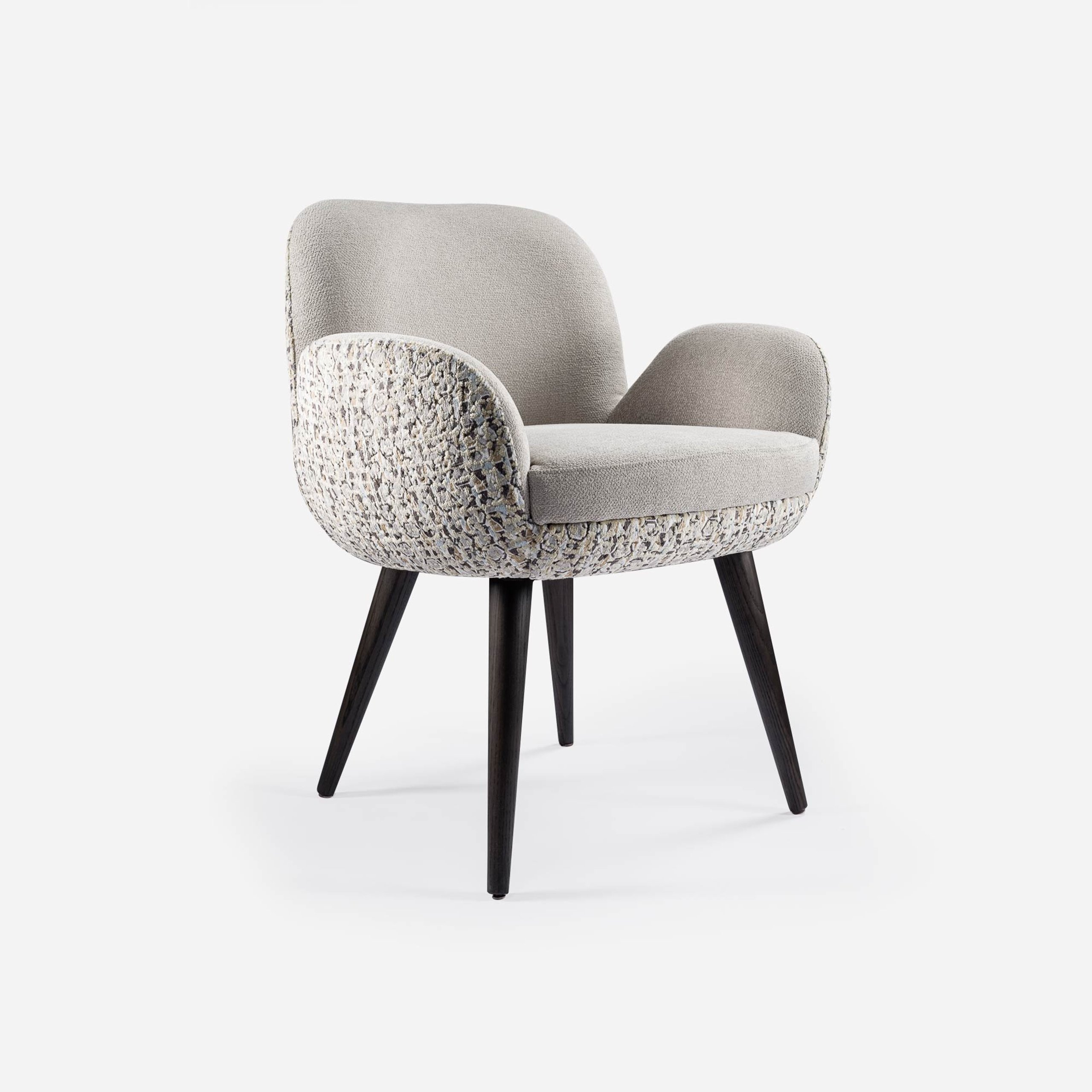 Atila Armchair