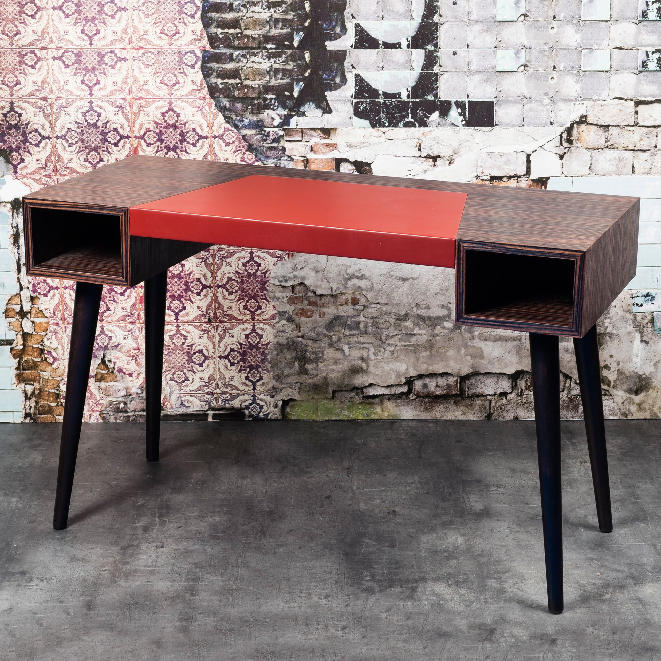 Opera Desk