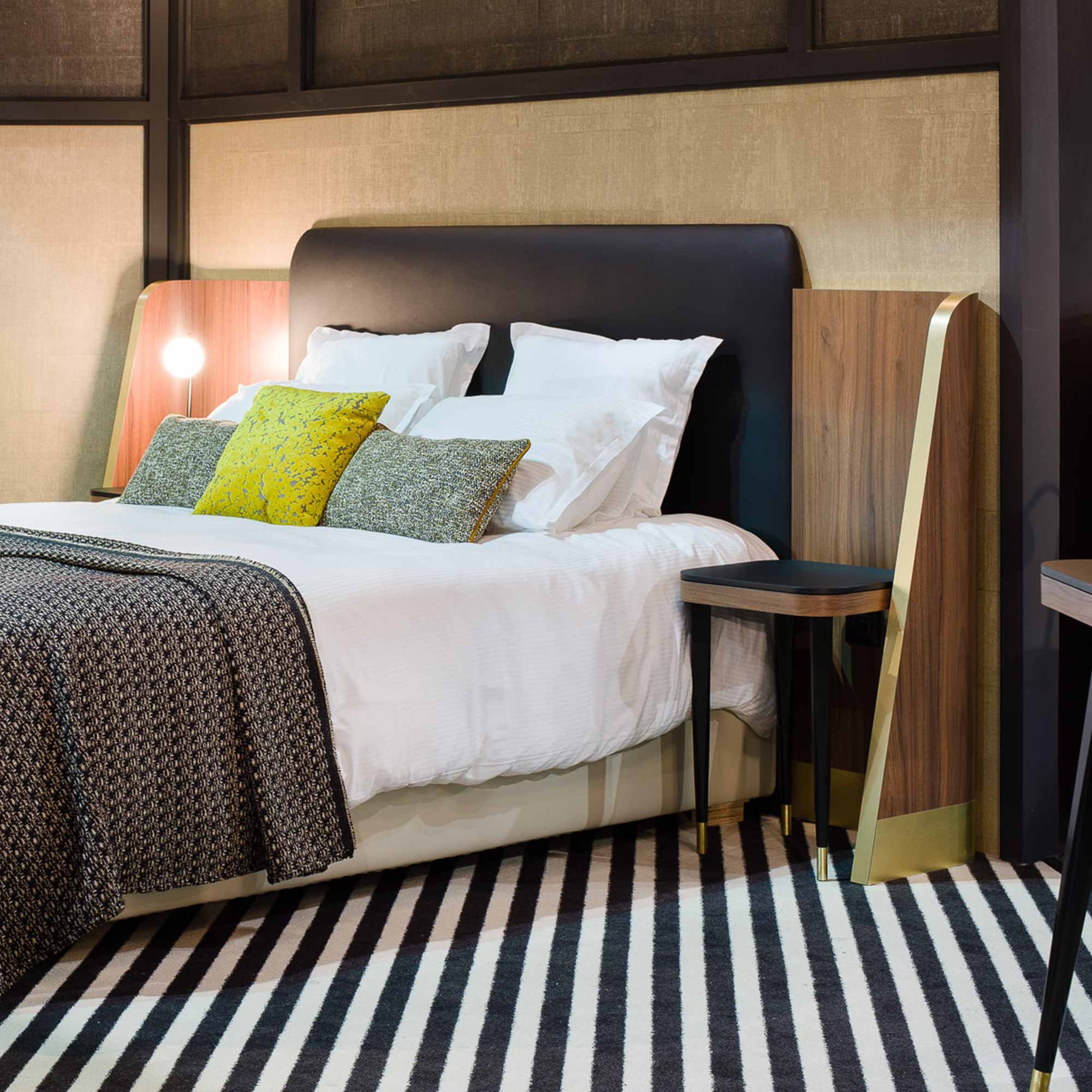 Belle-Epoque Headboard